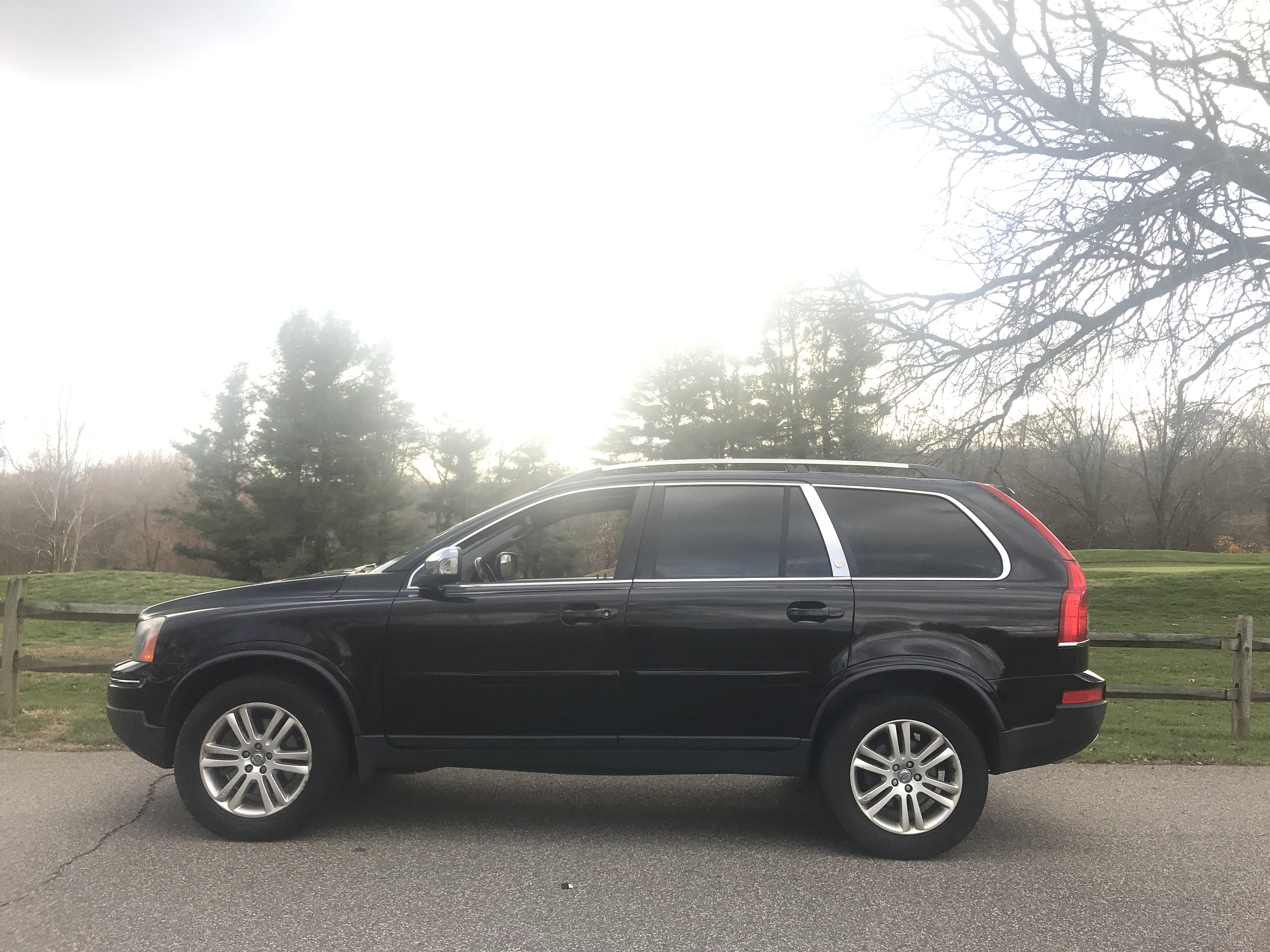 2008 Volvo One Owner XC90 V8 92K with Third Row Seating — photo 44